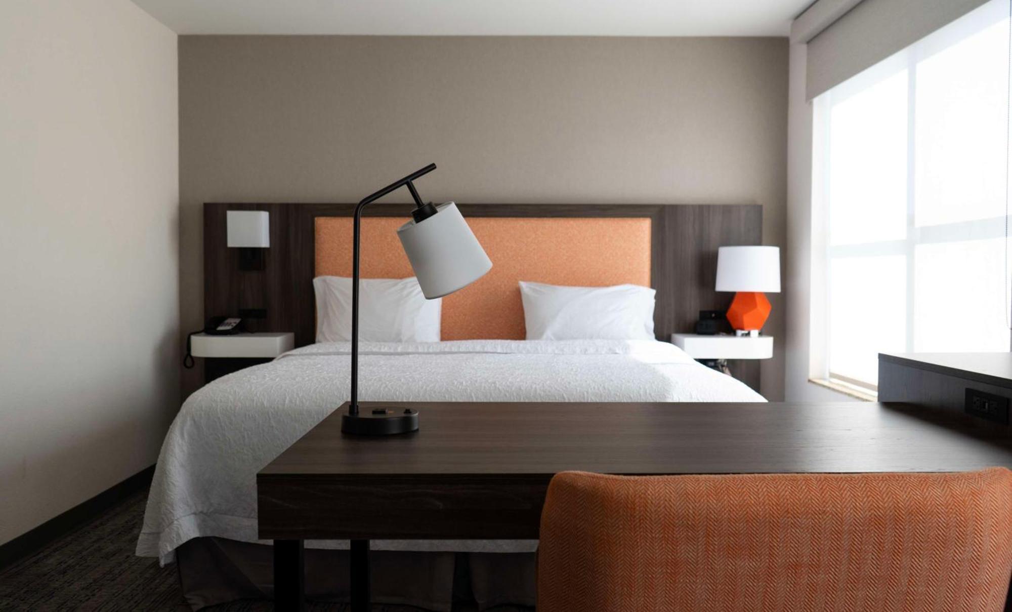 Hampton Inn & Suites Seal Beach Esterno foto