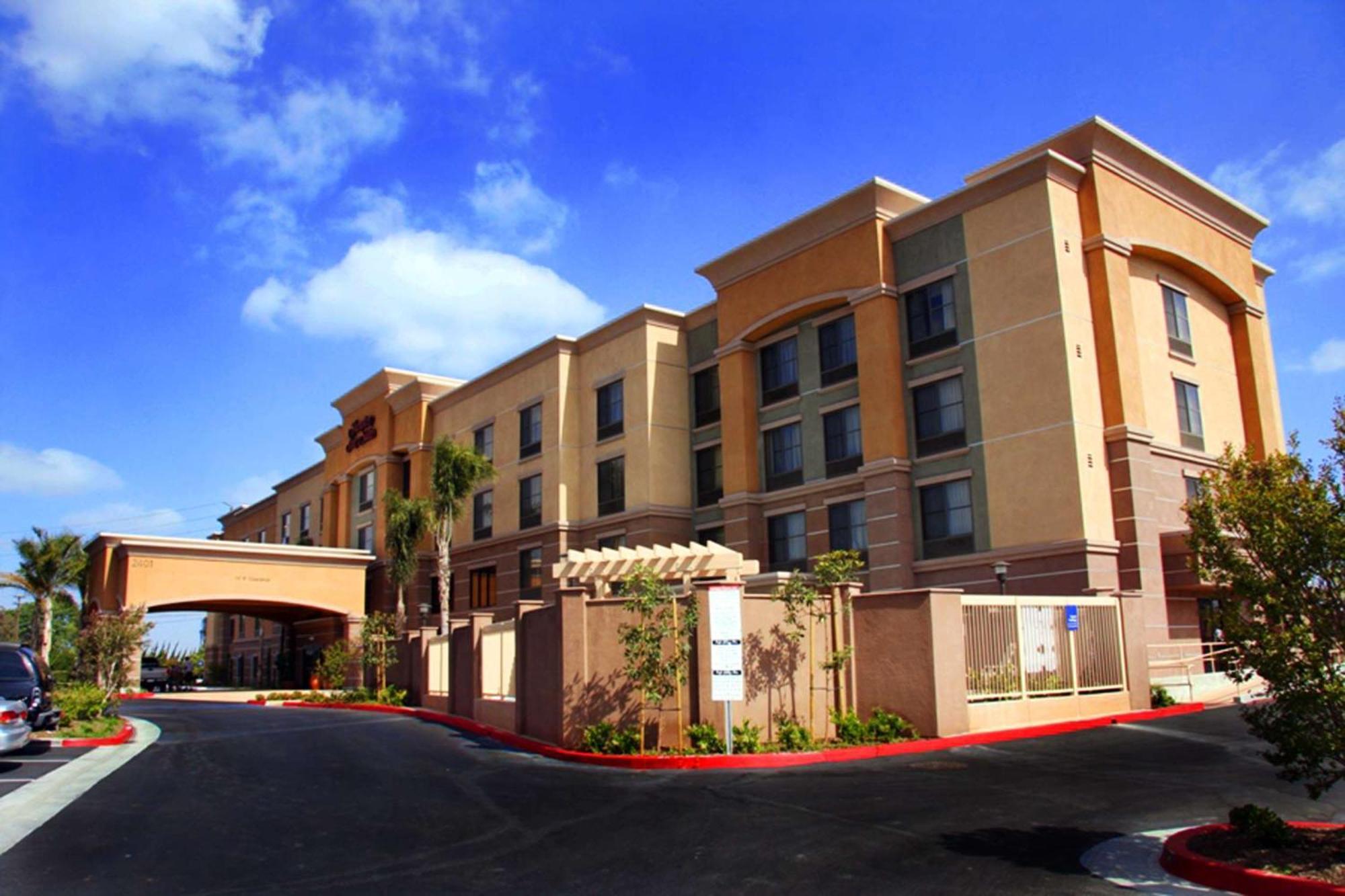 Hampton Inn & Suites Seal Beach Esterno foto
